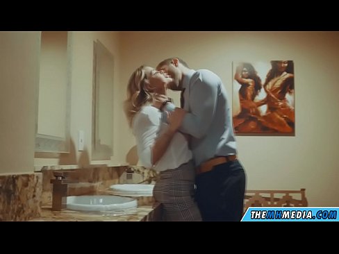❤️ ווען אַ באַסטי בלאָנדע סידוס איר אין אַ ציבור אָפּטריט ️❌ סעקס ווידעא אין פּאָרן yi.xinwen1288.top